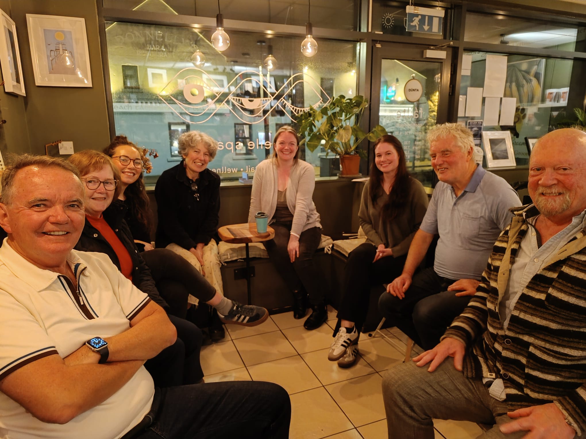 Featured image for “Caife agus Comhrá”